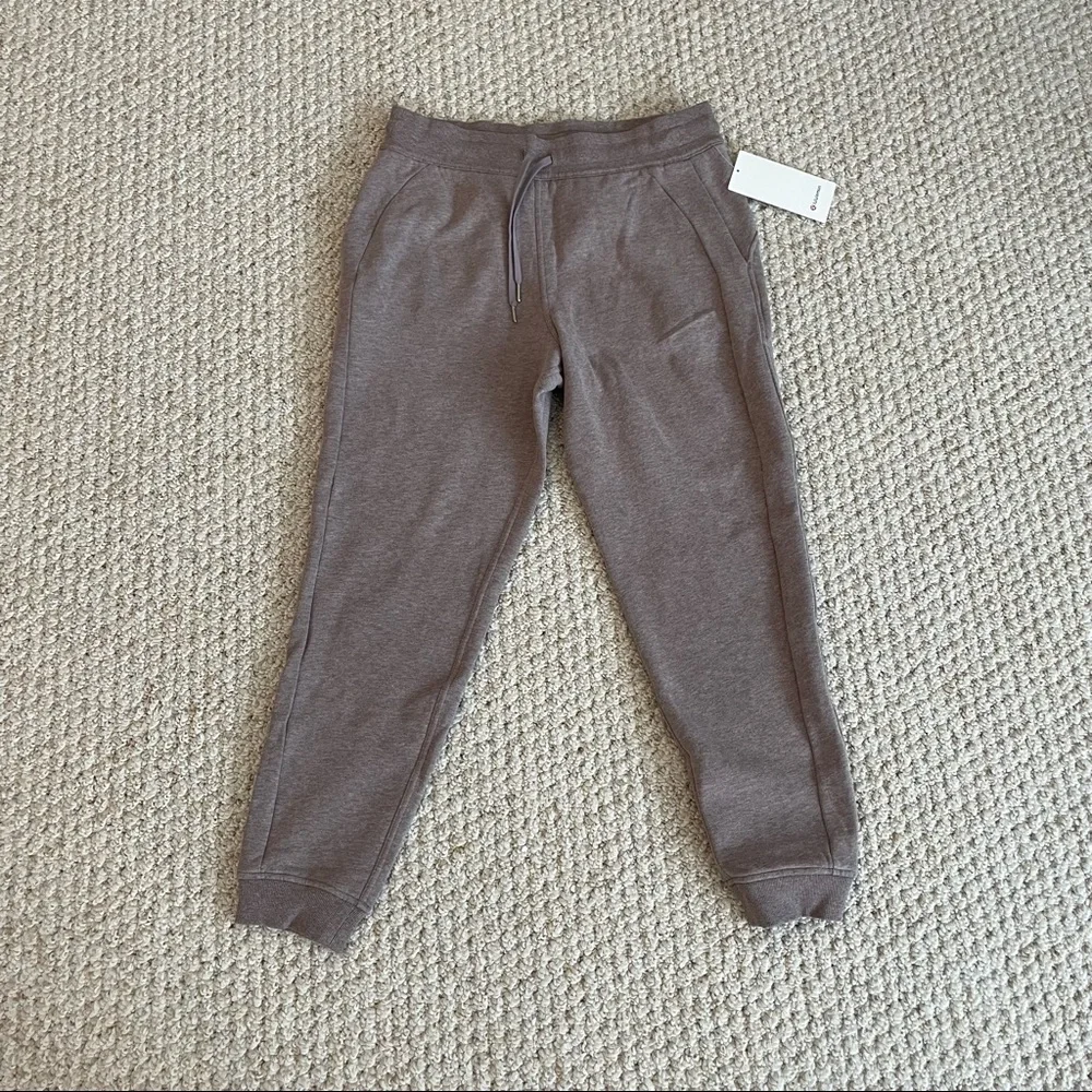 Lululemon Scuba Jogger - Picture 1 of 7